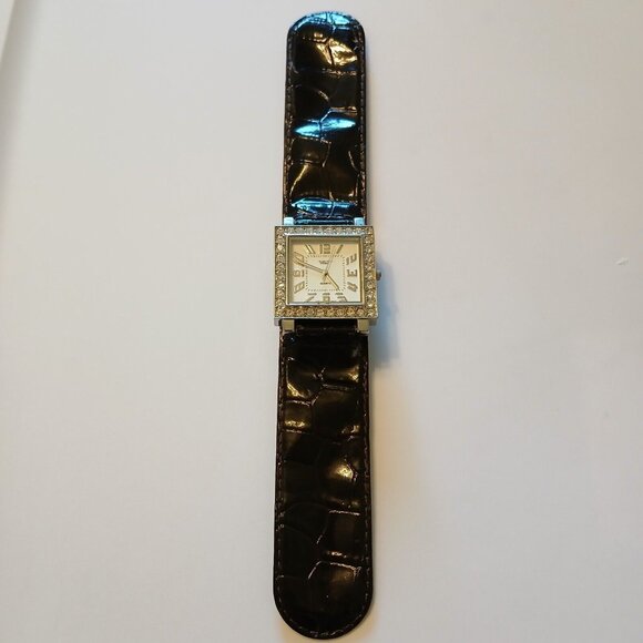 Vintage Milano Silver Tone Rhinestone Bezel Quartz Snap Wrist Watch Japan Movt - Picture 1 of 15